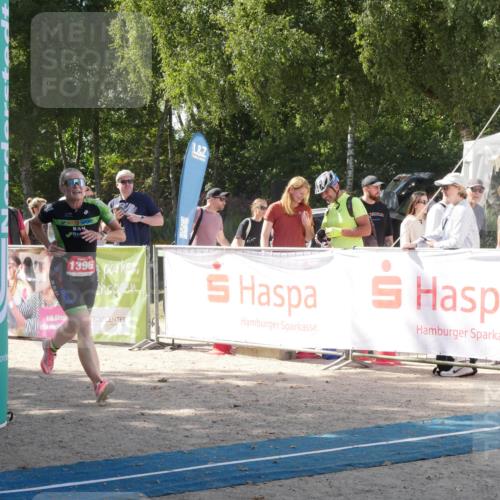 07.09.2025 - 19. Norderstedt Triathlon Zöllner http://msf.ph/oto/8787498 07.09.2025 13:25:13 Ziel 1366, 1396 meine-sportfotos.de
