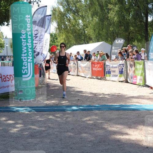 07.09.2025 - 19. Norderstedt Triathlon Zöllner http://msf.ph/oto/8787512 07.09.2025 13:35:14 Ziel 175, 272, 1374 meine-sportfotos.de
