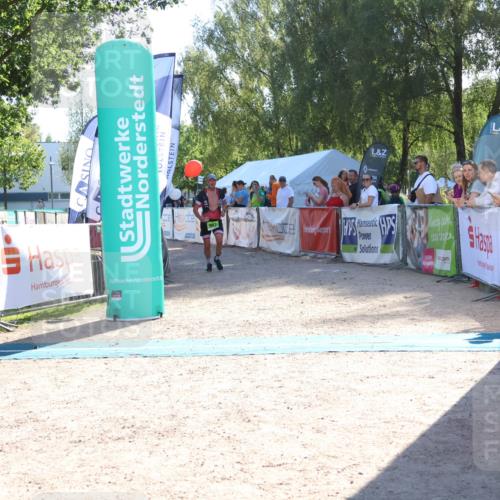07.09.2025 - 19. Norderstedt Triathlon Zöllner http://msf.ph/oto/8787525 07.09.2025 15:55:33 Ziel 987 meine-sportfotos.de