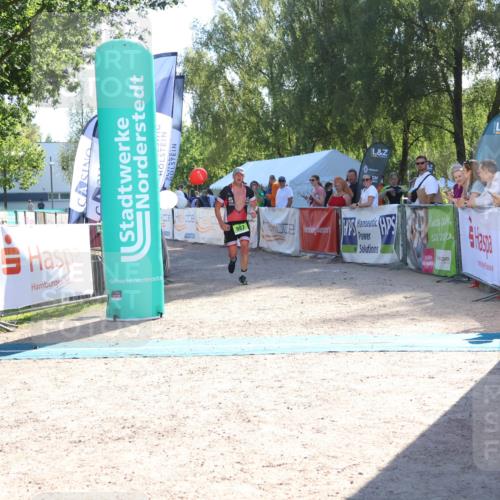 07.09.2025 - 19. Norderstedt Triathlon Zöllner http://msf.ph/oto/8787535 07.09.2025 15:55:34 Ziel 987 meine-sportfotos.de
