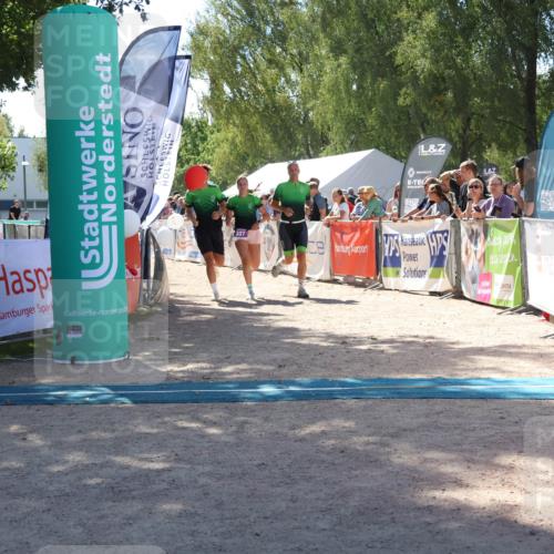 07.09.2025 - 19. Norderstedt Triathlon Zöllner http://msf.ph/oto/8787554 07.09.2025 13:35:37 Ziel 327 meine-sportfotos.de