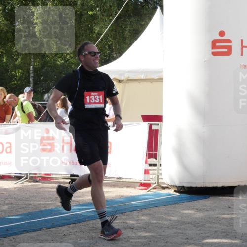 07.09.2025 - 19. Norderstedt Triathlon Zöllner http://msf.ph/oto/8787555 07.09.2025 13:26:09 Ziel 1331 meine-sportfotos.de