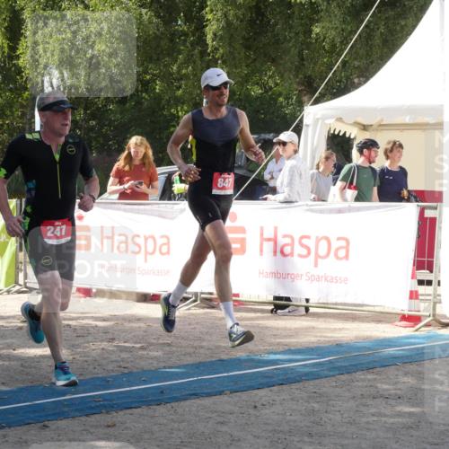07.09.2025 - 19. Norderstedt Triathlon Zöllner http://msf.ph/oto/8787563 07.09.2025 13:26:33 Ziel 247, 847 meine-sportfotos.de