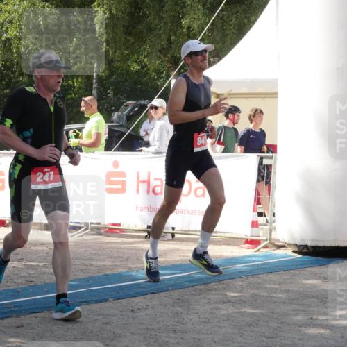 07.09.2025 - 19. Norderstedt Triathlon Zöllner http://msf.ph/oto/8787566 07.09.2025 13:26:33 Ziel 247, 847 meine-sportfotos.de