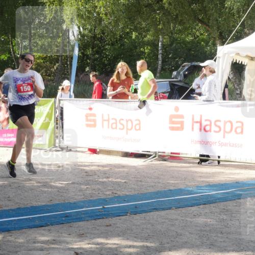 07.09.2025 - 19. Norderstedt Triathlon Zöllner http://msf.ph/oto/8787570 07.09.2025 13:26:49 Ziel 150 meine-sportfotos.de