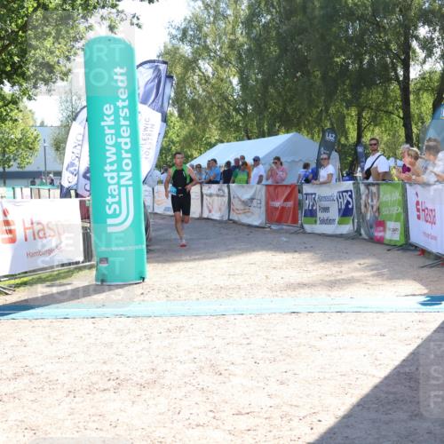 07.09.2025 - 19. Norderstedt Triathlon Zöllner http://msf.ph/oto/8787573 07.09.2025 15:56:07 Ziel 417 meine-sportfotos.de