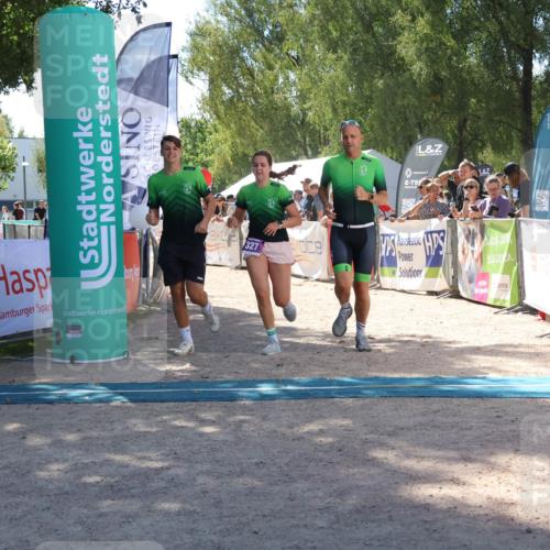 07.09.2025 - 19. Norderstedt Triathlon Zöllner http://msf.ph/oto/8787576 07.09.2025 13:35:39 Ziel 327 meine-sportfotos.de