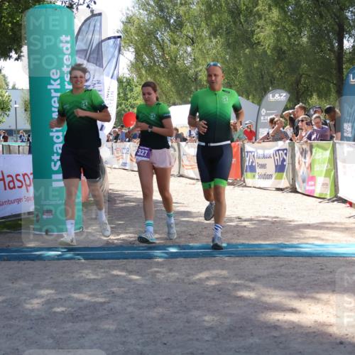 07.09.2025 - 19. Norderstedt Triathlon Zöllner http://msf.ph/oto/8787584 07.09.2025 13:35:40 Ziel 327 meine-sportfotos.de