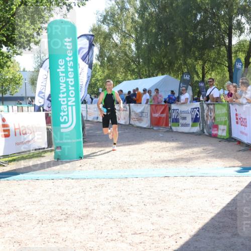 07.09.2025 - 19. Norderstedt Triathlon Zöllner http://msf.ph/oto/8787585 07.09.2025 15:56:08 Ziel 417 meine-sportfotos.de