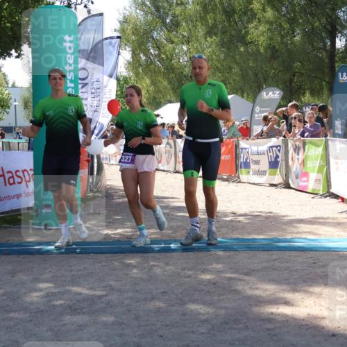 07.09.2025 - 19. Norderstedt Triathlon Zöllner http://msf.ph/oto/8787588 07.09.2025 13:35:40 Ziel 327 meine-sportfotos.de