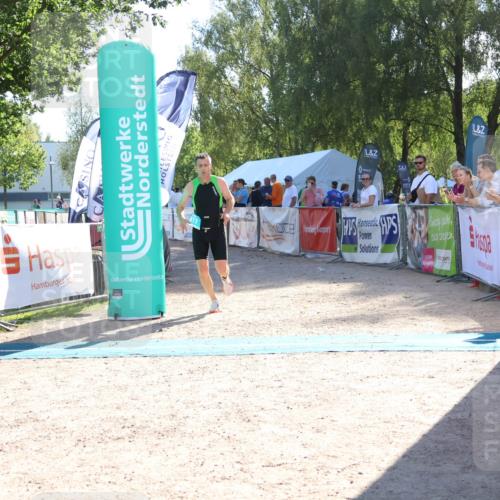 07.09.2025 - 19. Norderstedt Triathlon Zöllner http://msf.ph/oto/8787593 07.09.2025 15:56:08 Ziel 417 meine-sportfotos.de