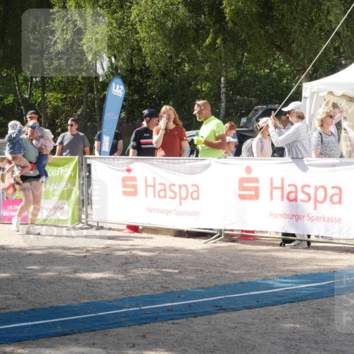 07.09.2025 - 19. Norderstedt Triathlon Zöllner http://msf.ph/oto/8787594 07.09.2025 13:27:35 Ziel 248 meine-sportfotos.de