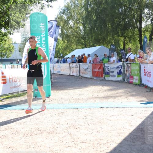 07.09.2025 - 19. Norderstedt Triathlon Zöllner http://msf.ph/oto/8787611 07.09.2025 15:56:10 Ziel 417 meine-sportfotos.de