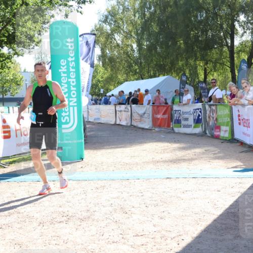 07.09.2025 - 19. Norderstedt Triathlon Zöllner http://msf.ph/oto/8787615 07.09.2025 15:56:10 Ziel 417 meine-sportfotos.de