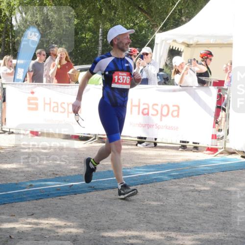 07.09.2025 - 19. Norderstedt Triathlon Zöllner http://msf.ph/oto/8787635 07.09.2025 13:27:43 Ziel 248, 1376 meine-sportfotos.de