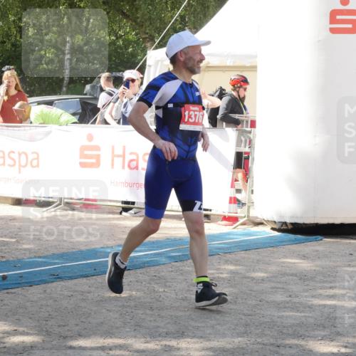 07.09.2025 - 19. Norderstedt Triathlon Zöllner http://msf.ph/oto/8787639 07.09.2025 13:27:43 Ziel 248, 1376 meine-sportfotos.de