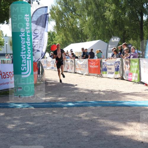 07.09.2025 - 19. Norderstedt Triathlon Zöllner http://msf.ph/oto/8787653 07.09.2025 13:36:31 Ziel 1326 meine-sportfotos.de