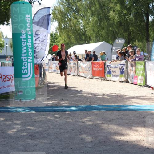 07.09.2025 - 19. Norderstedt Triathlon Zöllner http://msf.ph/oto/8787655 07.09.2025 13:36:32 Ziel 1326 meine-sportfotos.de