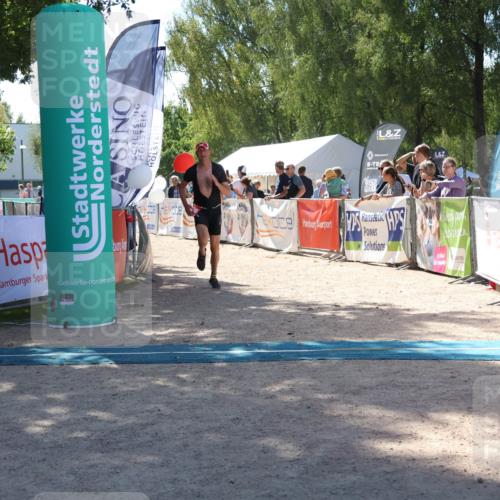 07.09.2025 - 19. Norderstedt Triathlon Zöllner http://msf.ph/oto/8787657 07.09.2025 13:36:32 Ziel 1326 meine-sportfotos.de
