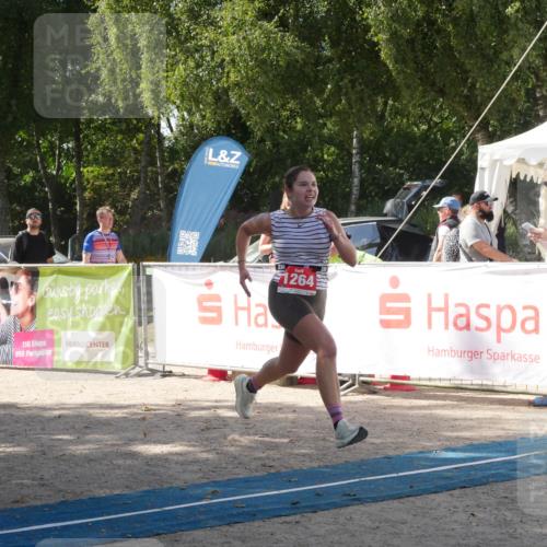 07.09.2025 - 19. Norderstedt Triathlon Zöllner http://msf.ph/oto/8787658 07.09.2025 13:28:25 Ziel 262, 290, 1264, 1295 meine-sportfotos.de
