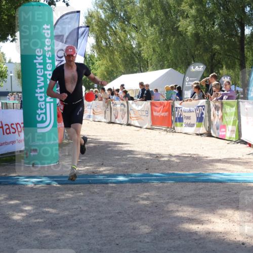 07.09.2025 - 19. Norderstedt Triathlon Zöllner http://msf.ph/oto/8787666 07.09.2025 13:36:33 Ziel 1326 meine-sportfotos.de