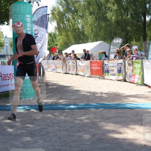 07.09.2025 - 19. Norderstedt Triathlon Zöllner http://msf.ph/oto/8787667 07.09.2025 13:36:33 Ziel 1326 meine-sportfotos.de