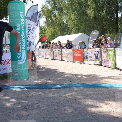 07.09.2025 - 19. Norderstedt Triathlon Zöllner http://msf.ph/oto/8787670 07.09.2025 13:36:34 Ziel 145, 1326 meine-sportfotos.de