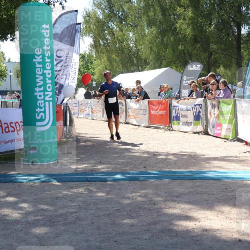 07.09.2025 - 19. Norderstedt Triathlon Zöllner http://msf.ph/oto/8787701 07.09.2025 13:36:43 Ziel 145, 222 meine-sportfotos.de
