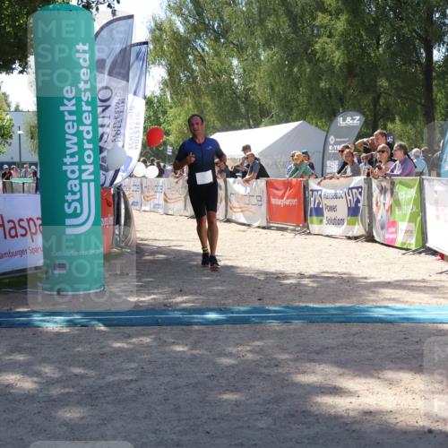 07.09.2025 - 19. Norderstedt Triathlon Zöllner http://msf.ph/oto/8787710 07.09.2025 13:36:43 Ziel 145, 222 meine-sportfotos.de