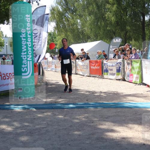 07.09.2025 - 19. Norderstedt Triathlon Zöllner http://msf.ph/oto/8787711 07.09.2025 13:36:44 Ziel 145, 222 meine-sportfotos.de