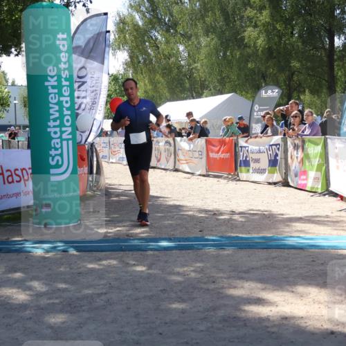 07.09.2025 - 19. Norderstedt Triathlon Zöllner http://msf.ph/oto/8787717 07.09.2025 13:36:44 Ziel 145, 222 meine-sportfotos.de