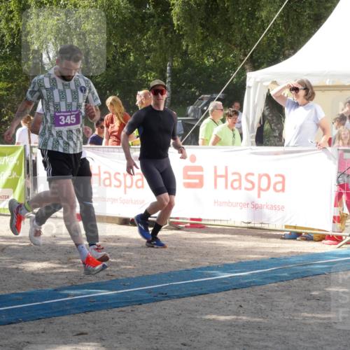 07.09.2025 - 19. Norderstedt Triathlon Zöllner http://msf.ph/oto/8787725 07.09.2025 13:29:43 Ziel 265, 266, 345 meine-sportfotos.de