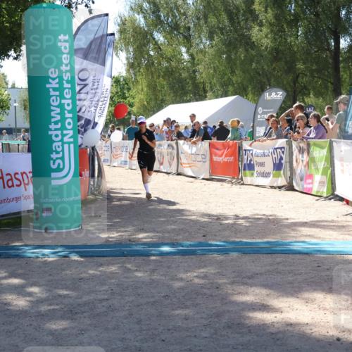 07.09.2025 - 19. Norderstedt Triathlon Zöllner http://msf.ph/oto/8787727 07.09.2025 13:36:51 Ziel 222, 718 meine-sportfotos.de