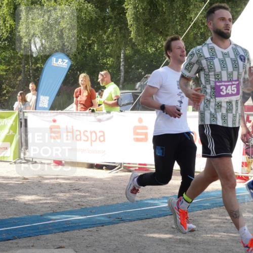 07.09.2025 - 19. Norderstedt Triathlon Zöllner http://msf.ph/oto/8787731 07.09.2025 13:29:44 Ziel 265, 266, 345 meine-sportfotos.de