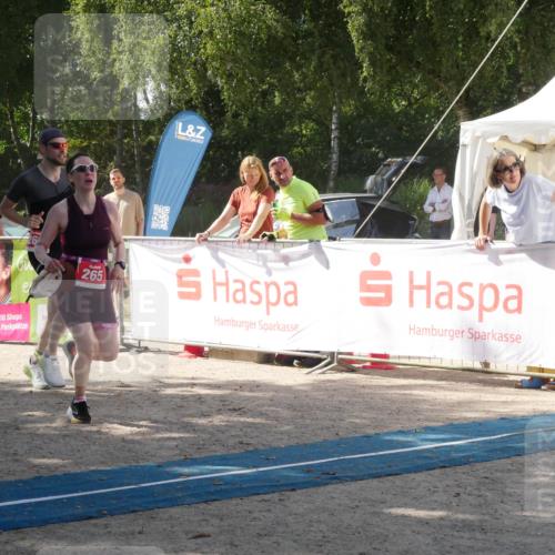 07.09.2025 - 19. Norderstedt Triathlon Zöllner http://msf.ph/oto/8787737 07.09.2025 13:29:48 Ziel 265, 266, 345 meine-sportfotos.de