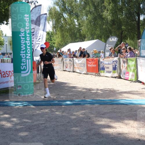 07.09.2025 - 19. Norderstedt Triathlon Zöllner http://msf.ph/oto/8787740 07.09.2025 13:36:52 Ziel 718 meine-sportfotos.de