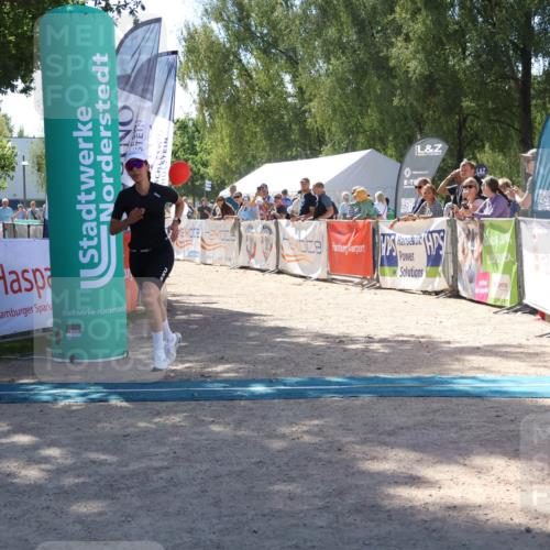 07.09.2025 - 19. Norderstedt Triathlon Zöllner http://msf.ph/oto/8787743 07.09.2025 13:36:52 Ziel 718 meine-sportfotos.de