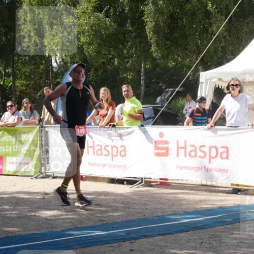 07.09.2025 - 19. Norderstedt Triathlon Zöllner http://msf.ph/oto/8787751 07.09.2025 13:29:59 Ziel 159, 1345 meine-sportfotos.de