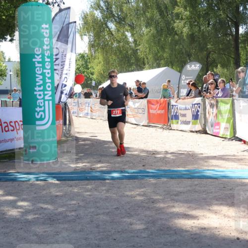 07.09.2025 - 19. Norderstedt Triathlon Zöllner http://msf.ph/oto/8787756 07.09.2025 13:36:57 Ziel 277, 718 meine-sportfotos.de
