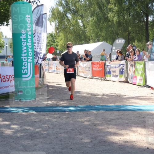 07.09.2025 - 19. Norderstedt Triathlon Zöllner http://msf.ph/oto/8787759 07.09.2025 13:36:57 Ziel 277, 718 meine-sportfotos.de