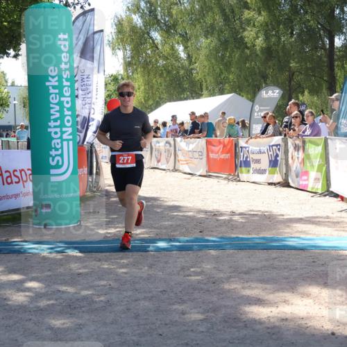 07.09.2025 - 19. Norderstedt Triathlon Zöllner http://msf.ph/oto/8787764 07.09.2025 13:36:57 Ziel 277, 718 meine-sportfotos.de