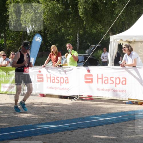 07.09.2025 - 19. Norderstedt Triathlon Zöllner http://msf.ph/oto/8787772 07.09.2025 13:30:06 Ziel 159, 1345, 1391 meine-sportfotos.de