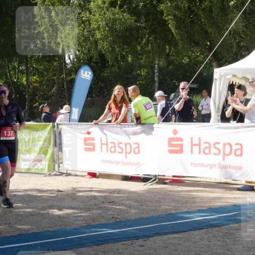 07.09.2025 - 19. Norderstedt Triathlon Zöllner http://msf.ph/oto/8787779 07.09.2025 13:30:50 Ziel 137 meine-sportfotos.de