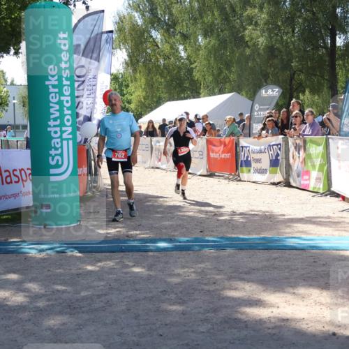 07.09.2025 - 19. Norderstedt Triathlon Zöllner http://msf.ph/oto/8787780 07.09.2025 13:37:20 Ziel 762, 1360 meine-sportfotos.de