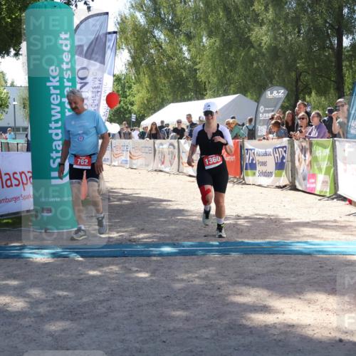 07.09.2025 - 19. Norderstedt Triathlon Zöllner http://msf.ph/oto/8787793 07.09.2025 13:37:21 Ziel 762, 1360 meine-sportfotos.de