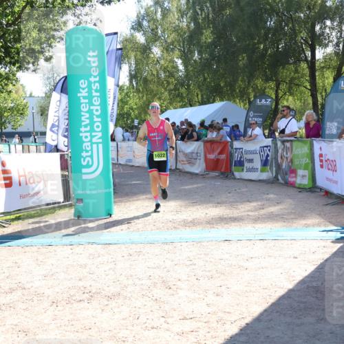 07.09.2025 - 19. Norderstedt Triathlon Zöllner http://msf.ph/oto/8787796 07.09.2025 15:59:28 Ziel 1022 meine-sportfotos.de