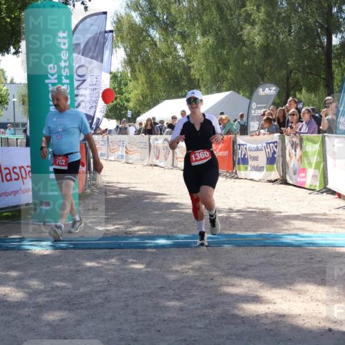 07.09.2025 - 19. Norderstedt Triathlon Zöllner http://msf.ph/oto/8787801 07.09.2025 13:37:21 Ziel 762, 1360 meine-sportfotos.de
