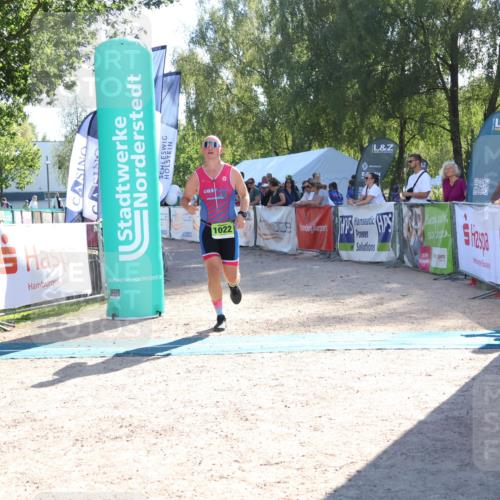 07.09.2025 - 19. Norderstedt Triathlon Zöllner http://msf.ph/oto/8787803 07.09.2025 15:59:29 Ziel 1022 meine-sportfotos.de