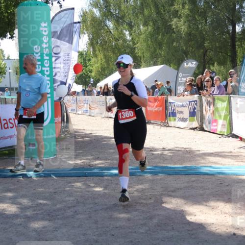 07.09.2025 - 19. Norderstedt Triathlon Zöllner http://msf.ph/oto/8787805 07.09.2025 13:37:22 Ziel 762, 1360 meine-sportfotos.de