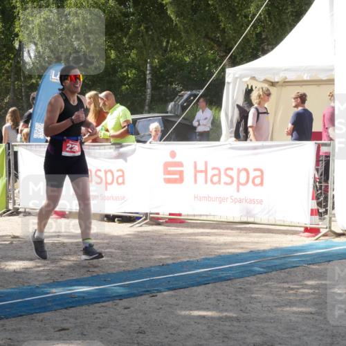 07.09.2025 - 19. Norderstedt Triathlon Zöllner http://msf.ph/oto/8787819 07.09.2025 13:31:37 Ziel 224 meine-sportfotos.de